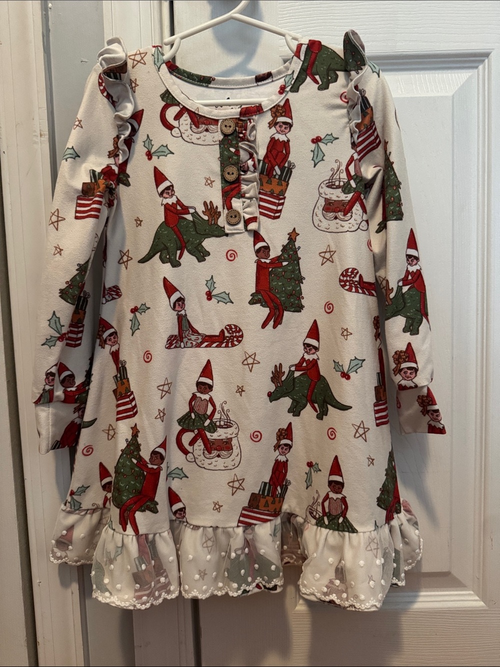 Made by Molly elf on the shelf night gown